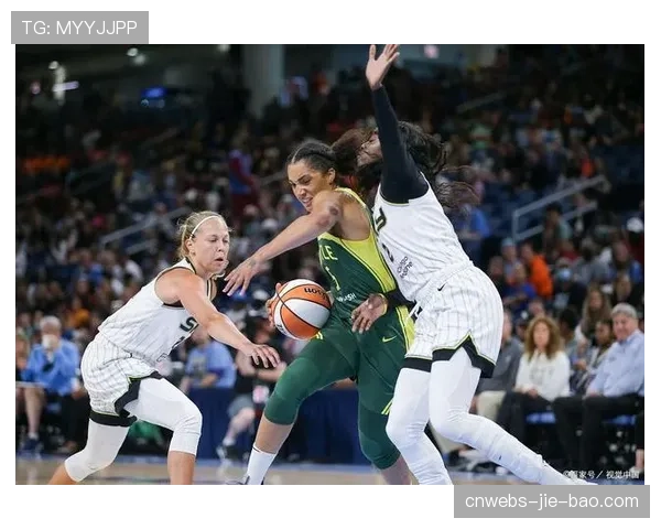 西雅图风暴调整首发阵容,旨在提升开场阶段的防守压迫性 西雅图风暴调整首发阵容,旨在提升开场阶段的防守压迫性